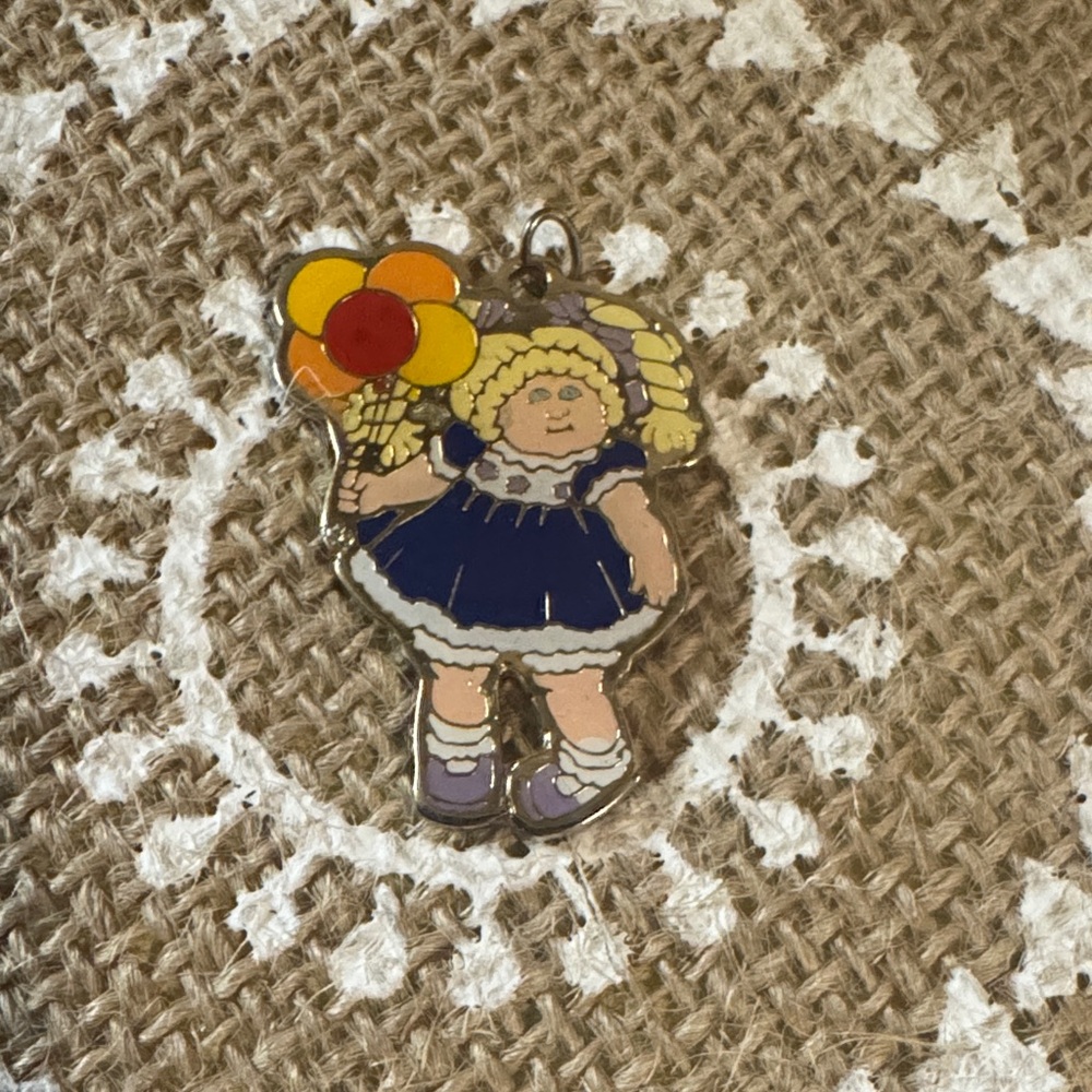 Cabbage Patch with Balloons Pendant for Necklace 1983 OAA Inc